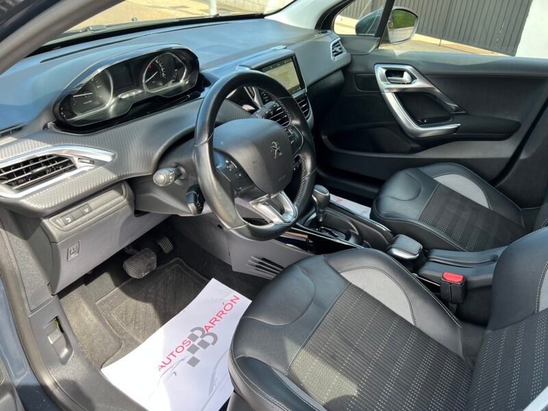 PEUGEOT 2008 1.2 Pure Tech AUT. ALLURE Allure