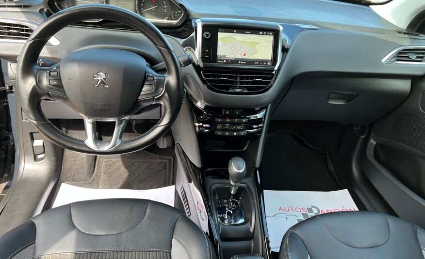 PEUGEOT 2008 1.2 Pure Tech AUT. ALLURE Allure
