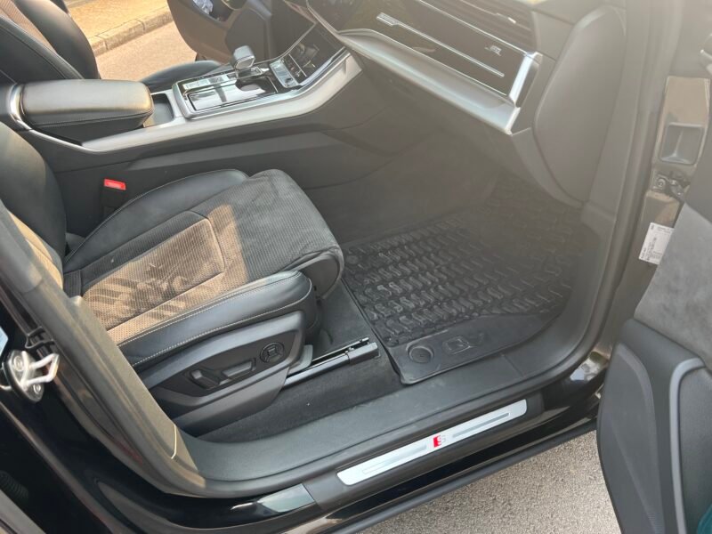 AUDI Q8 50 TDI 286 S-LINE QUATTRO