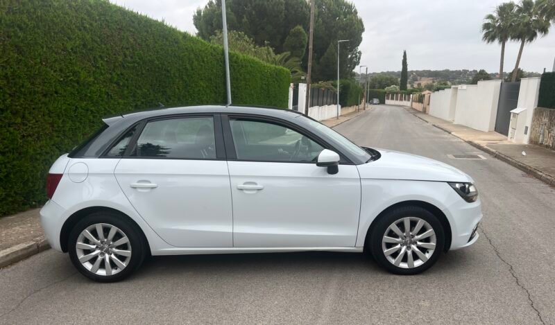 AUDI A1 1.6 Tdi 90 Cv SPORTBACK