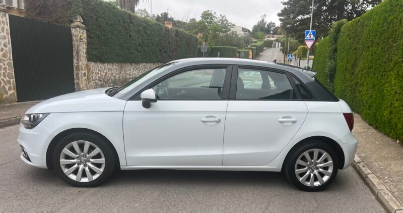 AUDI A1 1.6 Tdi 90 Cv SPORTBACK