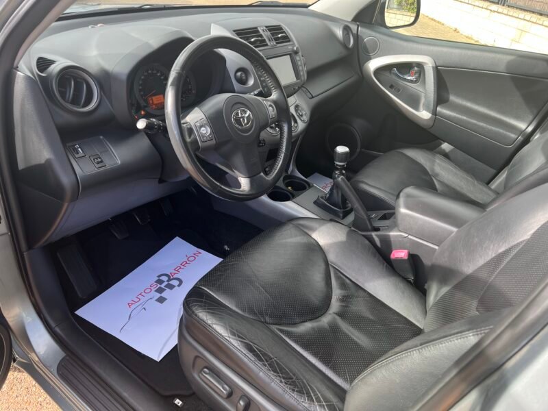 TOYOTA RAV4 2.2 d4d 177 cv 4×4 EXECUTIVE