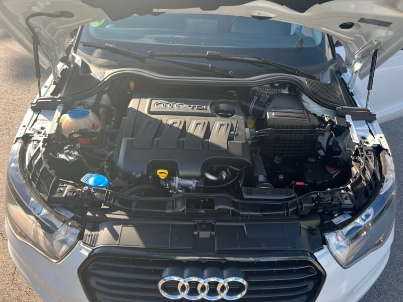 AUDI A1 1.6 Tdi 90 Cv SPORTBACK S LINE