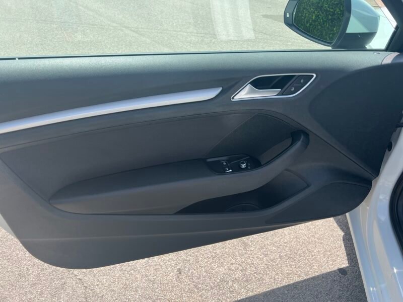 AUDI A1 1.6 TDI 105 Cv 6 Velocidades