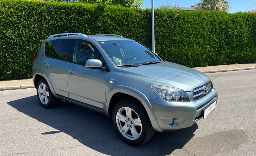 TOYOTA RAV4 2.2 d4d 177 cv 4×4 EXECUTIVE