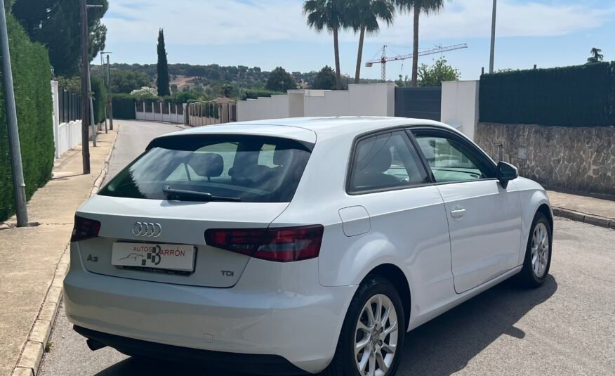AUDI A1 1.6 TDI 105 Cv 6 Velocidades