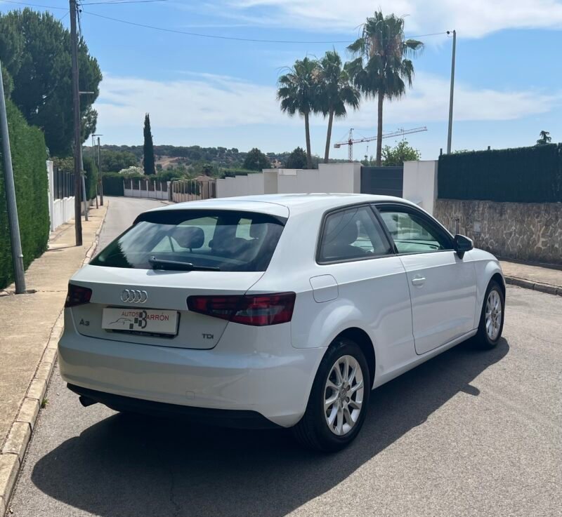 AUDI A1 1.6 TDI 105 Cv 6 Velocidades