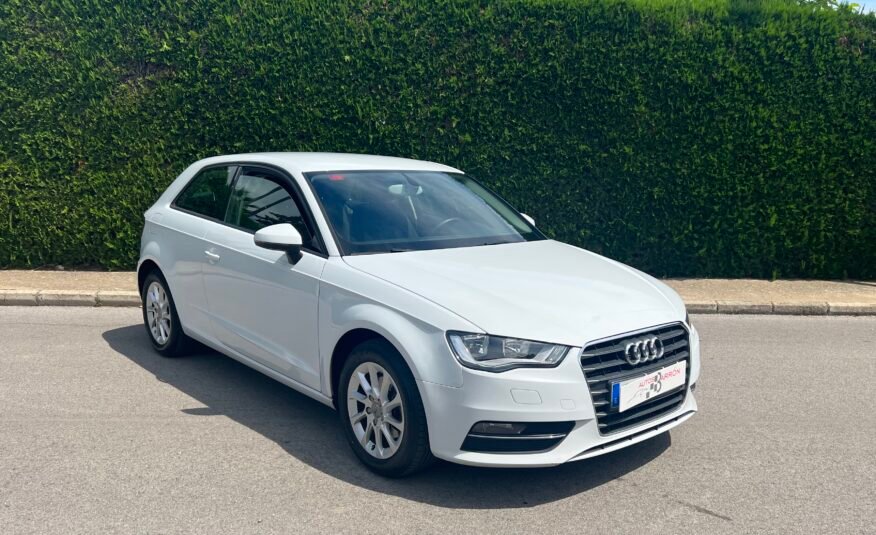 AUDI A1 1.6 TDI 105 Cv 6 Velocidades