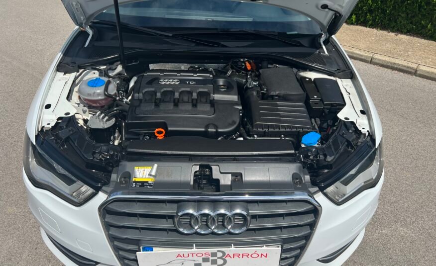 AUDI A1 1.6 TDI 105 Cv 6 Velocidades