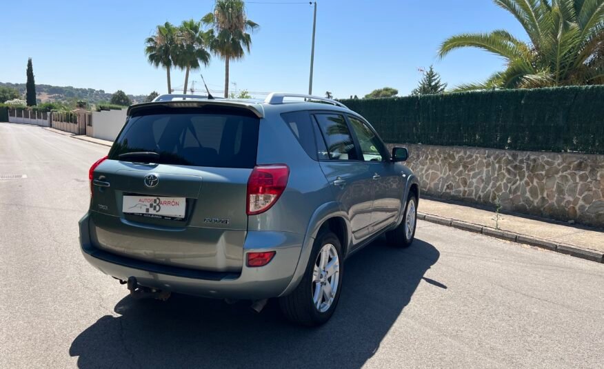 TOYOTA RAV4 2.2 d4d 177 cv 4×4 EXECUTIVE