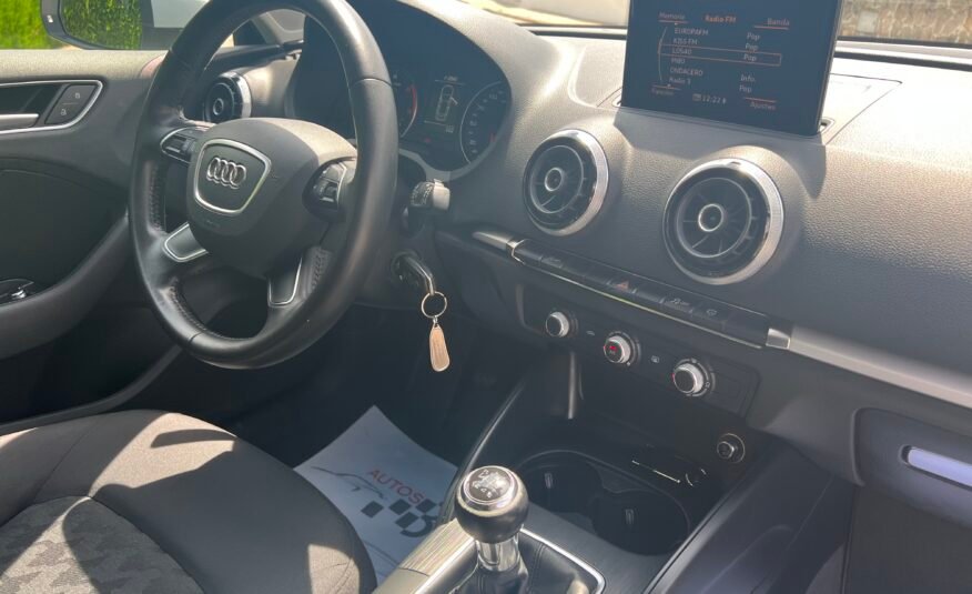 AUDI A1 1.6 TDI 105 Cv 6 Velocidades