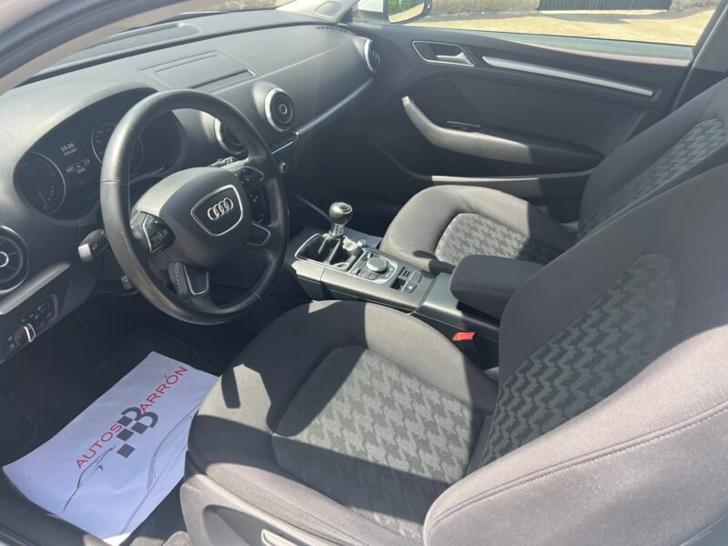 AUDI A1 1.6 TDI 105 Cv 6 Velocidades