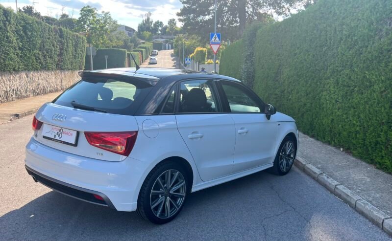 AUDI A1 1.6 Tdi 90 Cv SPORTBACK S LINE