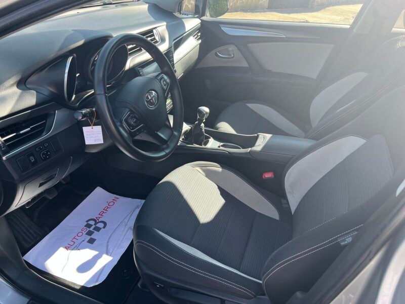 TOYOTA AVENSIS 150 d TOURING SPORTS