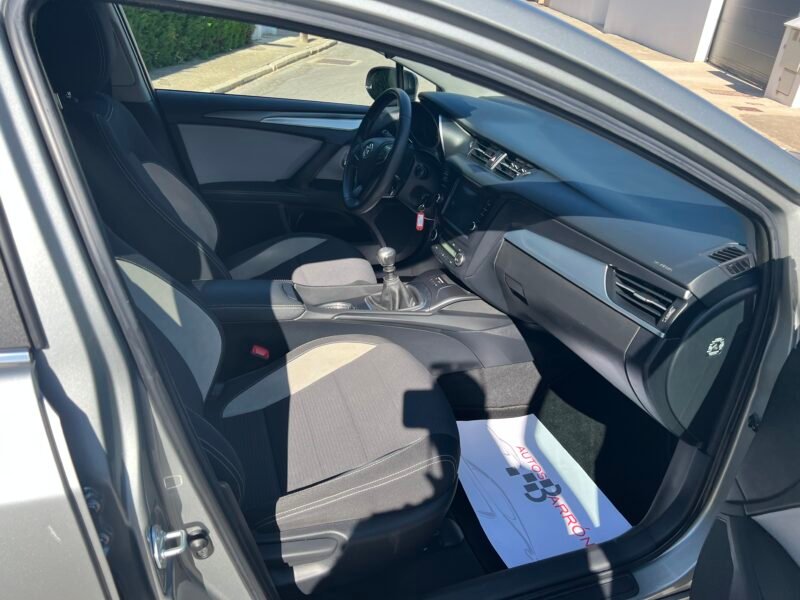 TOYOTA AVENSIS 150 d TOURING SPORTS
