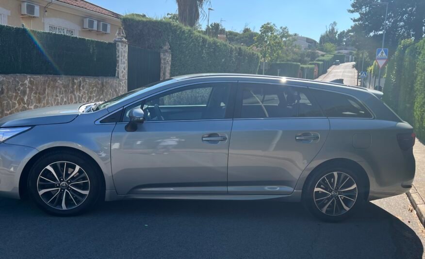TOYOTA AVENSIS 150 d TOURING SPORTS