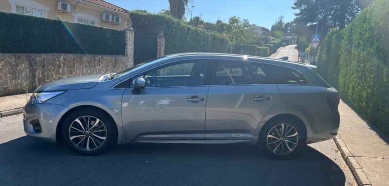 TOYOTA AVENSIS 150 d TOURING SPORTS