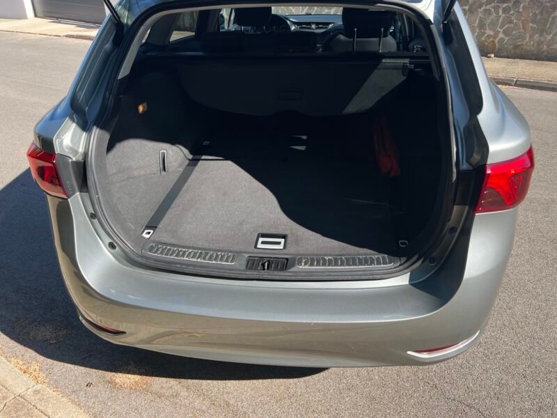 TOYOTA AVENSIS 150 d TOURING SPORTS