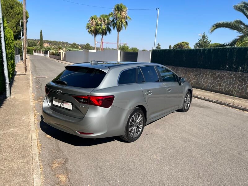 TOYOTA AVENSIS 150 d TOURING SPORTS