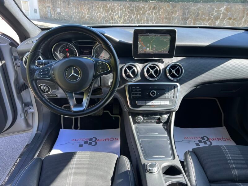 MERCEDES-BENZ A 180 Cdi Urban Automático URBAN