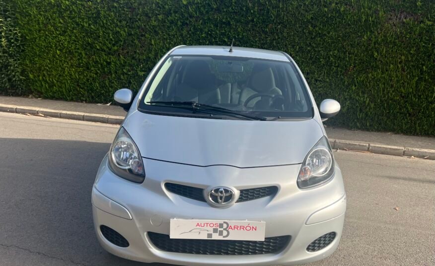 TOYOTA Aygo 1.0 VVTI CONNECT Connect