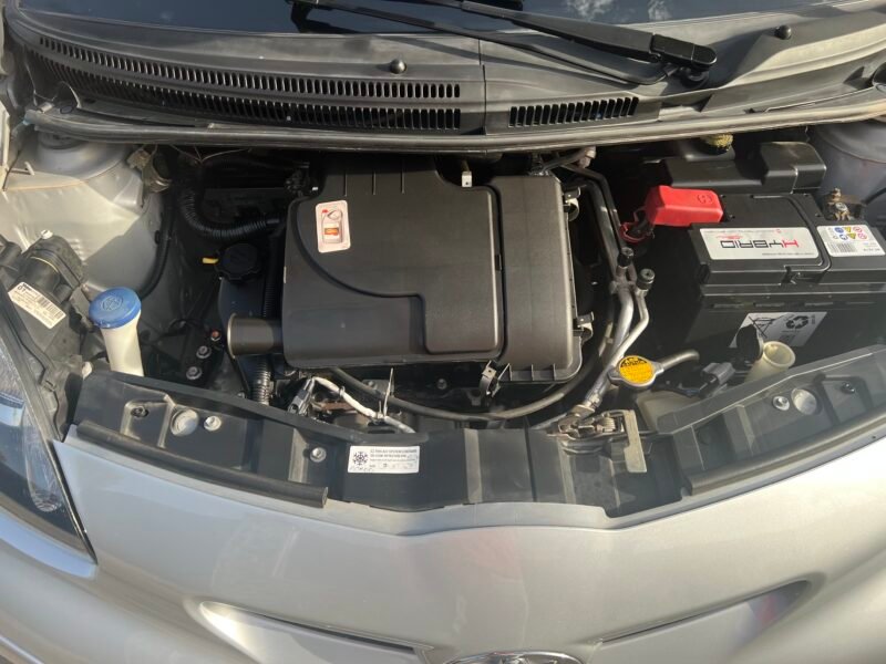 TOYOTA Aygo 1.0 VVTI CONNECT Connect