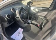 TOYOTA Aygo 1.0 VVTI CONNECT Connect