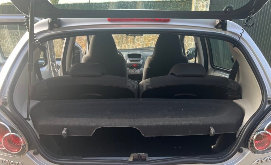 TOYOTA Aygo 1.0 VVTI CONNECT Connect