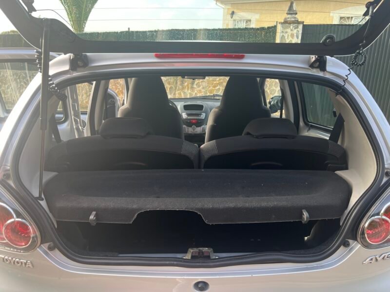 TOYOTA Aygo 1.0 VVTI CONNECT Connect