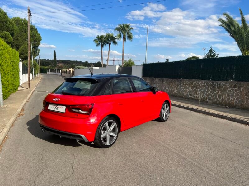 AUDI A1 1.4 TDI 90 cv S-LINE