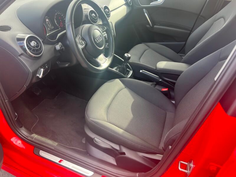 AUDI A1 1.4 TDI 90 cv S-LINE