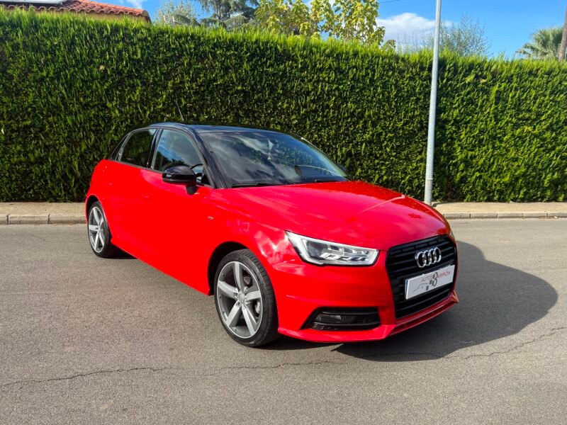 AUDI A1 1.4 TDI 90 cv S-LINE