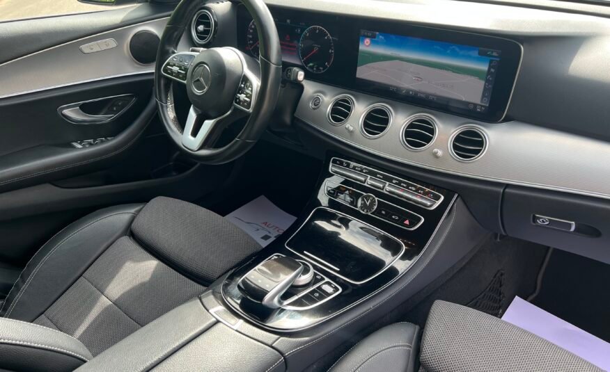 MERCEDES-BENZ E 220 CDI 4 MATIC AMG 194 cv Amg