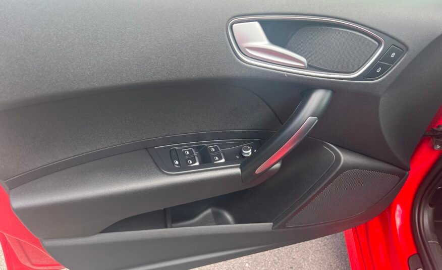 AUDI A1 1.4 TDI 90 cv S-LINE