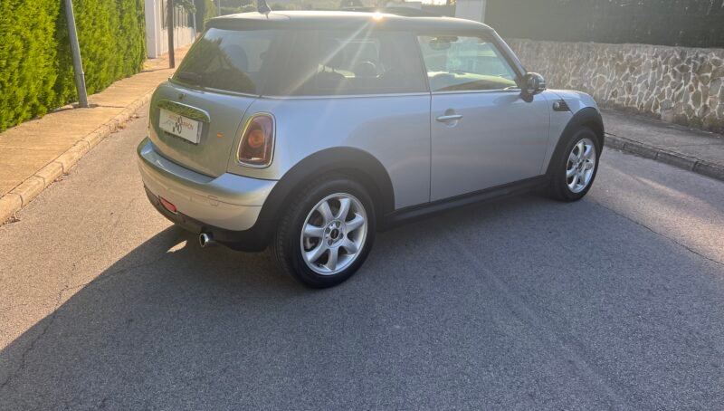 MINI COOPER 1.6 120 cv 6 v Cooper 1.6