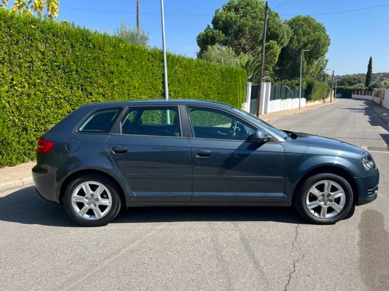 AUDI A3 1.6 Tdi 105 cv SPORTBACK