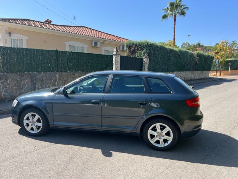 AUDI A3 1.6 Tdi 105 cv SPORTBACK
