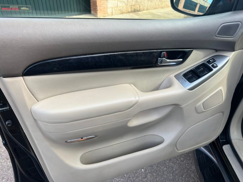 TOYOTA Land Cruiser D4D VXL 173 cv Automático VXL