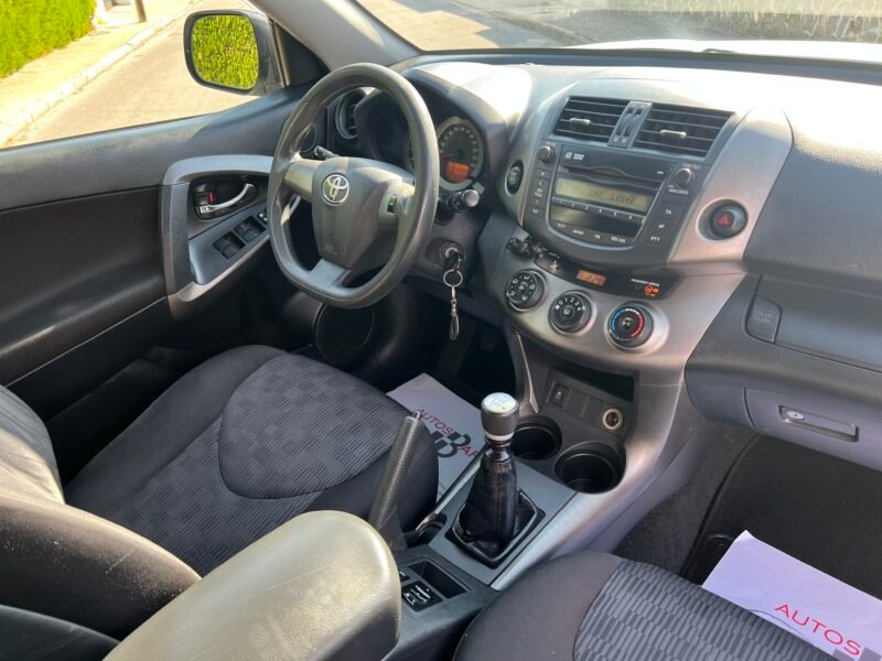 TOYOTA RAV4 d4d 150’cb 4×4 ACTIVE D4d 150’cv 4×4