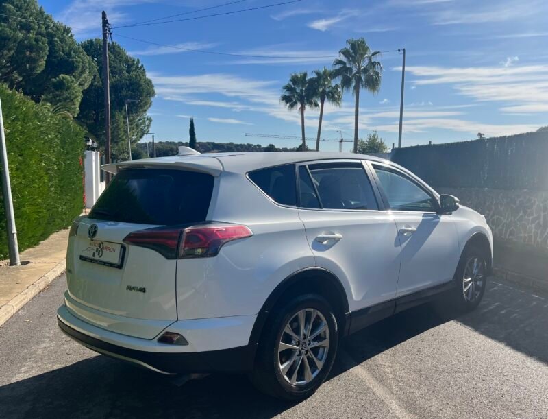 TOYOTA RAV4 150 d ADVANCE Advance