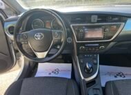 TOYOTA Auris hibrido Active 140