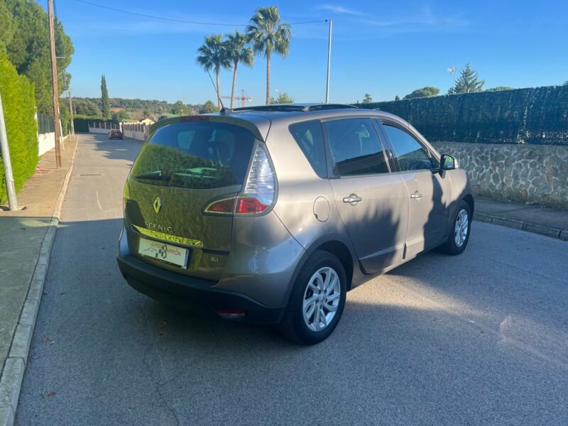 RENAULT SCÉNIC 1.6 dci 130 cv