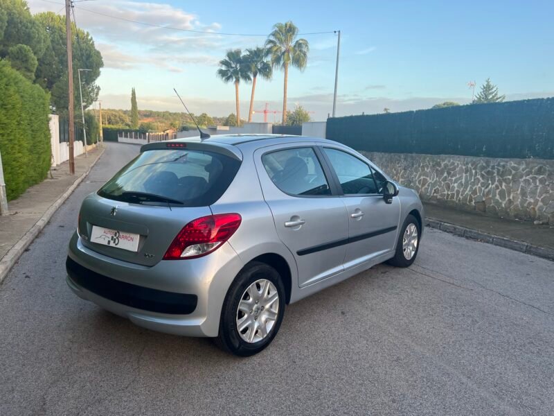 PEUGEOT 207 HDI 70 cv Confort