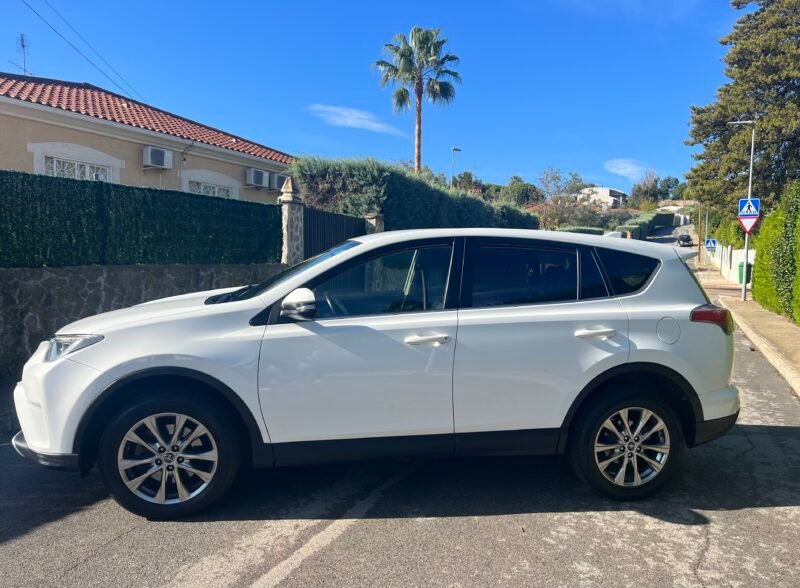 TOYOTA RAV4 150 d ADVANCE Advance