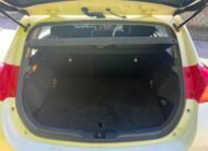 TOYOTA Auris hibrido Active 140
