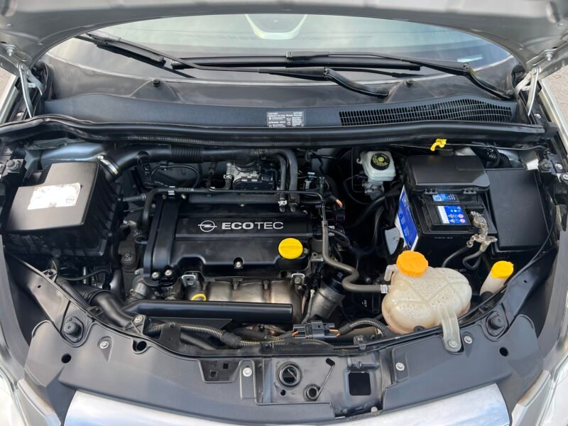 OPEL Corsa 1.2 i 80 cv