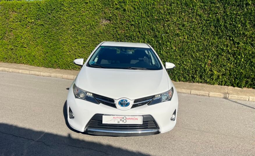 TOYOTA Auris hibrido Active 140