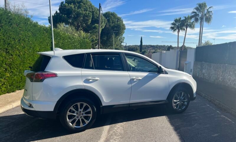 TOYOTA RAV4 150 d ADVANCE Advance
