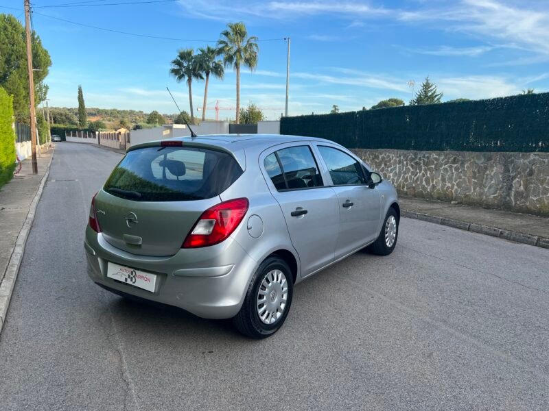 OPEL Corsa 1.2 i 80 cv