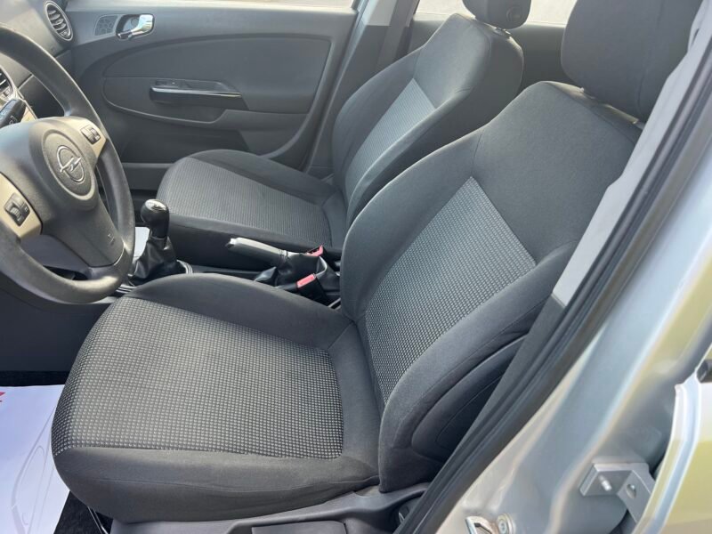 OPEL Corsa 1.2 i 80 cv